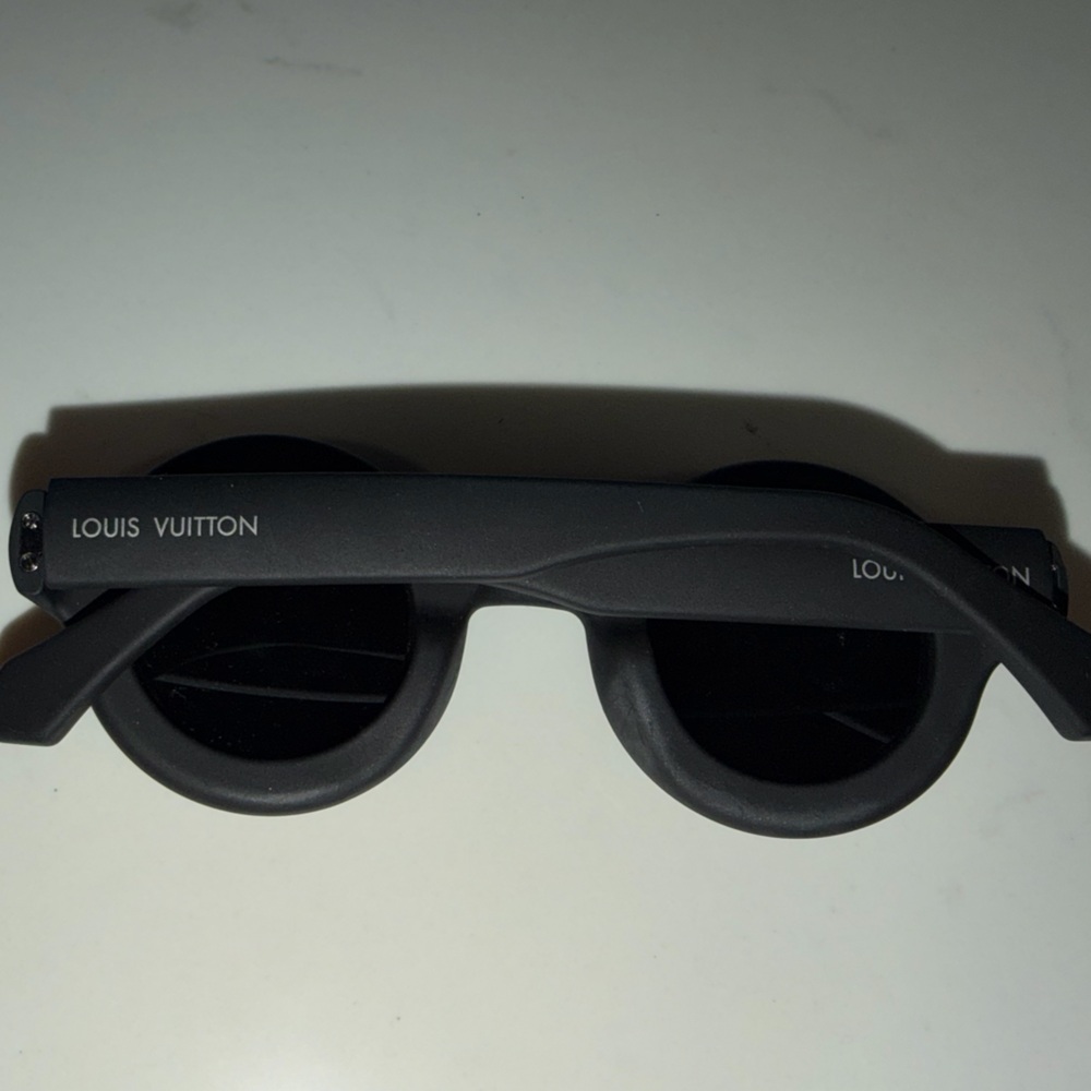 Louis Vuitton Super Vision Round Sunglasses - Picture 7 of 8